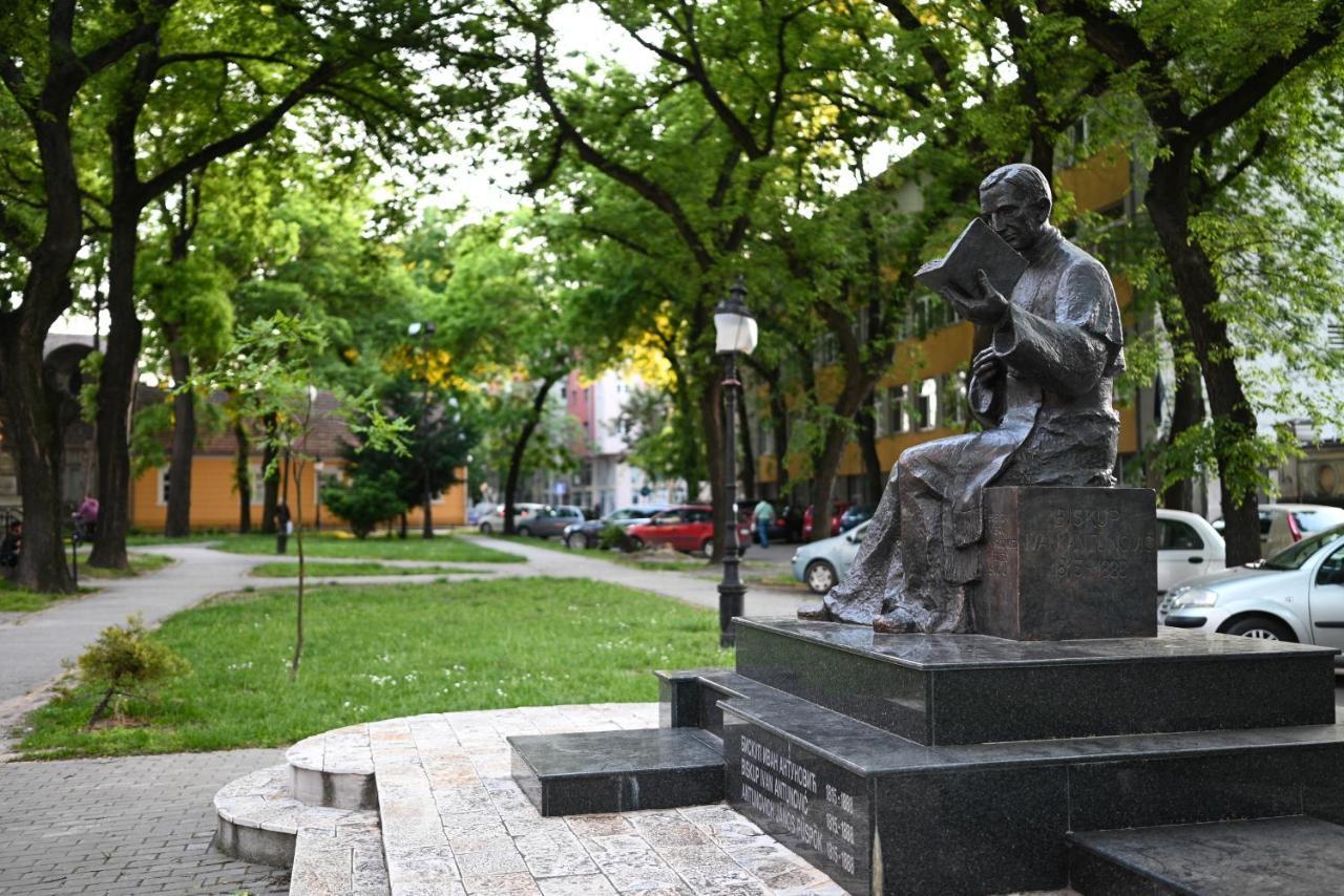 Best4You Subotica Buitenkant foto